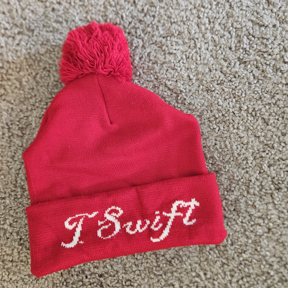Taylor Swift "Christmas Tree Farm" Beanie